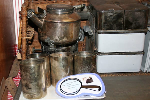 picnic basket with cluefor a hunt 